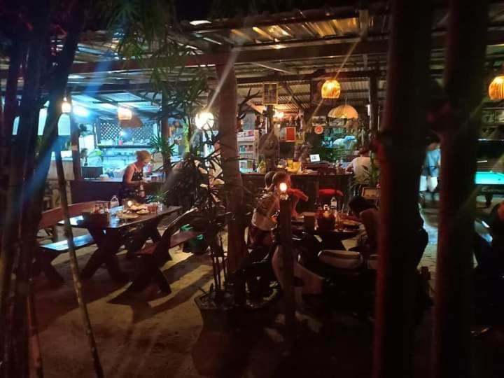 Apache Bar Haad Yao Hotel ภายนอก รูปภาพ